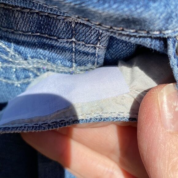 COWGIRL TUFF -DON’T FENCE ME IN SPARKLE - SIZE 31 X 31 - B18 - Picture 12 of 15